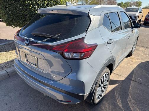 2023 Nissan Kicks SV