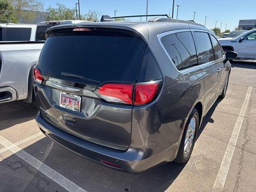 Granite Crystal Metallic Clearcoat 2020 Chrysler Voyager LXI