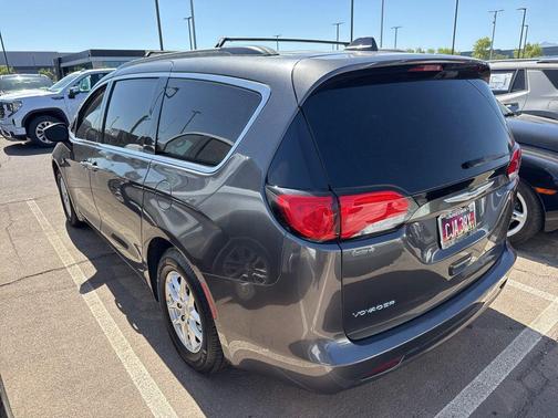 Granite Crystal Metallic Clearcoat 2020 Chrysler Voyager LXI