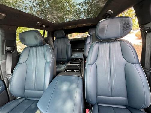 2025 Cadillac Escalade IQ Sport 2