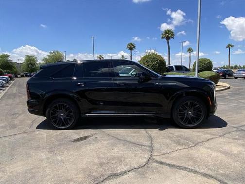2025 Cadillac Escalade IQ Sport 2