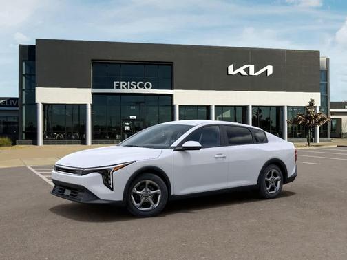 White 2026 Kia K4 LXS