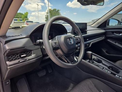 Solar Silver Metallic 2025 Honda Accord SE