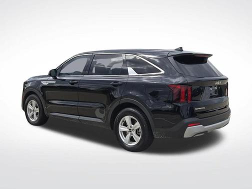 Ebony Black 2024 Kia Sorento LX