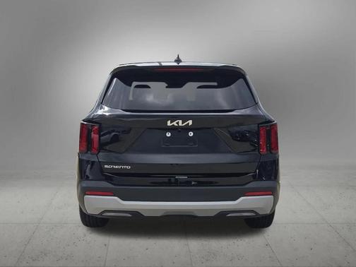 Ebony Black 2024 Kia Sorento LX