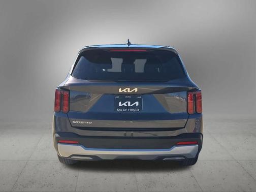 2025 Kia Sorento LX