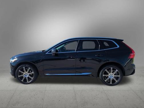 2018 Volvo XC60 Recharge Plug-In Hybrid T8 Inscription
