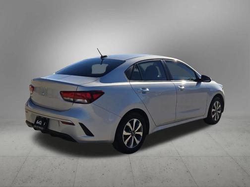 2022 Kia Rio S