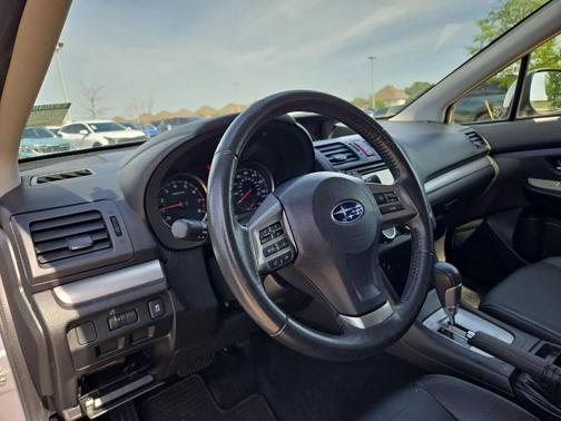 Ice Silver Metallic 2014 Subaru XV Crosstrek 2.0i Limited