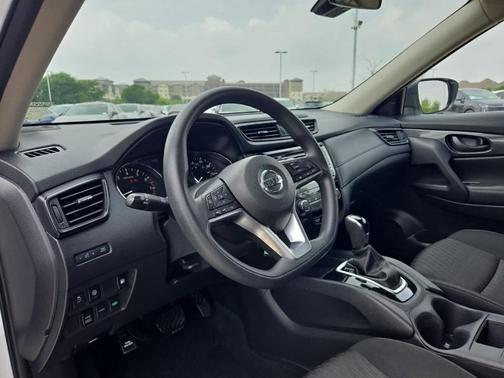 Glacier White 2019 Nissan Rogue S