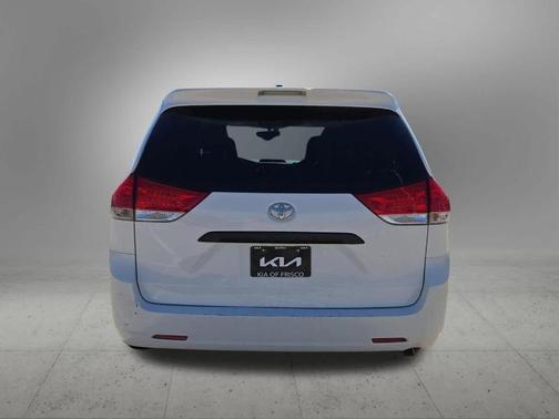 2014 Toyota Sienna L