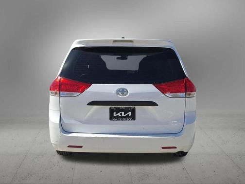 2014 Toyota Sienna L