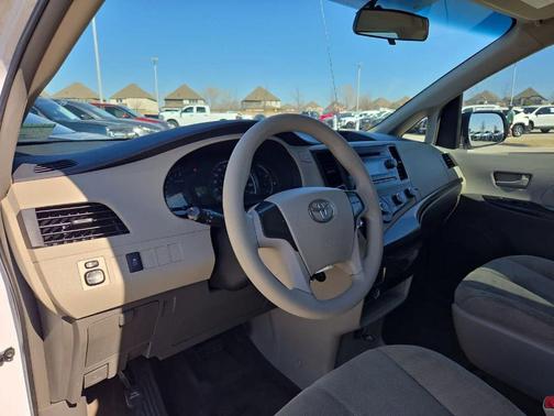 2014 Toyota Sienna L