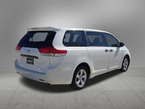2014 Toyota Sienna L