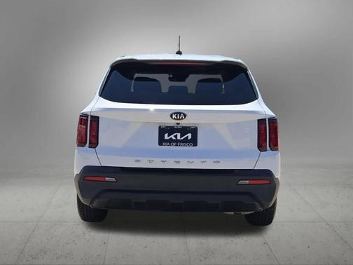 Glacial White Pearl 2021 Kia Sorento LX