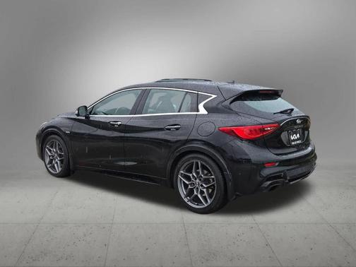 Black 2017 INFINITI QX30 Sport