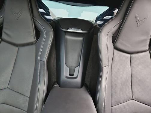 2023 Chevrolet Corvette Stingray w/1LT