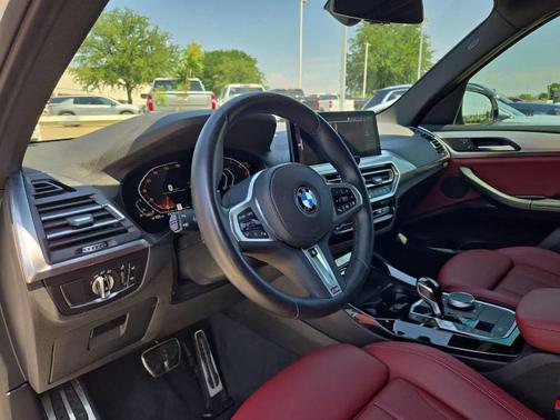 Mineral White Metallic 2022 BMW X3 sDrive30i