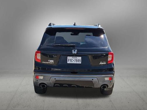 Crystal Black Pearl 2021 Honda Passport Elite