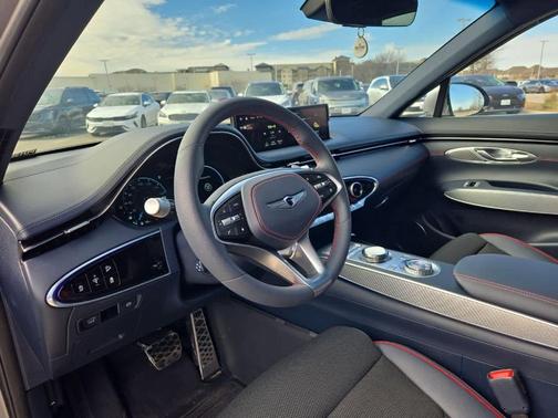 2023 Genesis GV70 2.5T