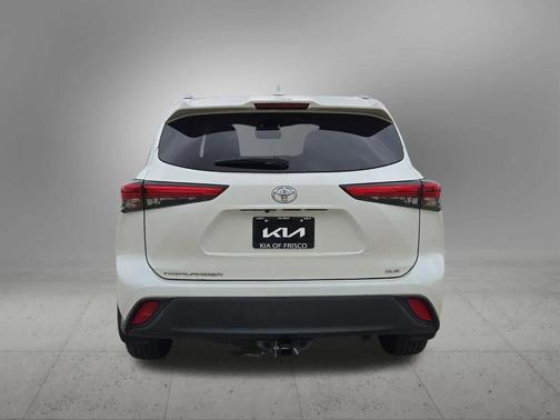 Blizzard Pearl 2021 Toyota Highlander XLE
