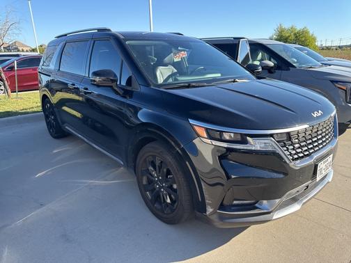 2024 Kia Carnival SX