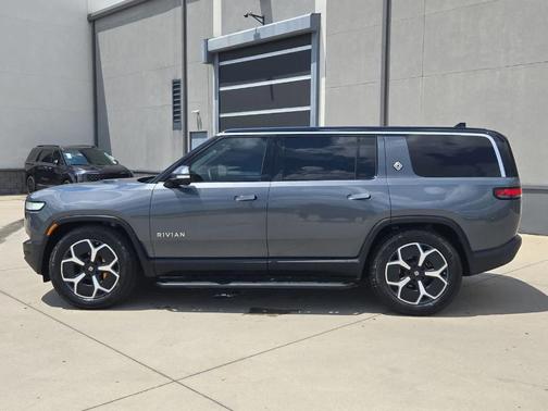 Gray 2023 Rivian R1S Adventure Quad Motor Large Pack