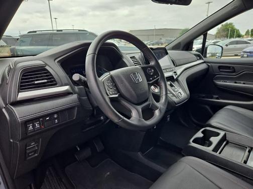 Sonic Gray Pearl 2023 Honda Odyssey Sport