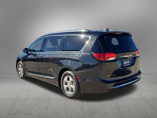 2018 Chrysler Pacifica Hybrid Limited