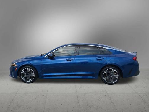 2022 Kia K5 EX