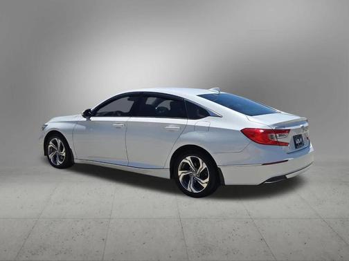 Platinum White Pearl 2019 Honda Accord EX