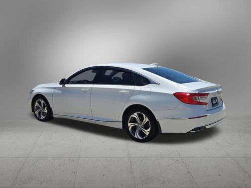 Platinum White Pearl 2019 Honda Accord EX