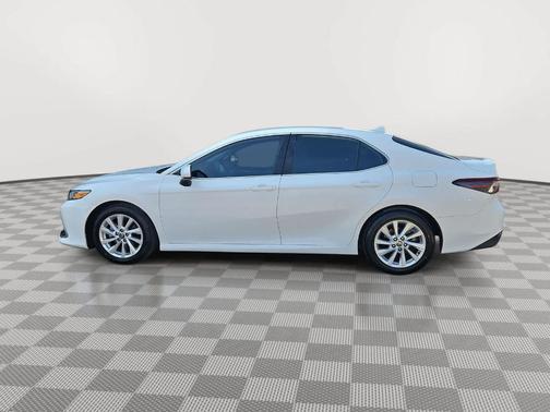 White 2022 Toyota Camry LE
