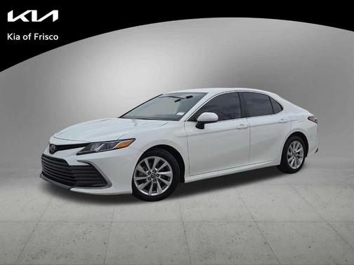 White 2022 Toyota Camry LE