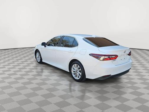 White 2022 Toyota Camry LE