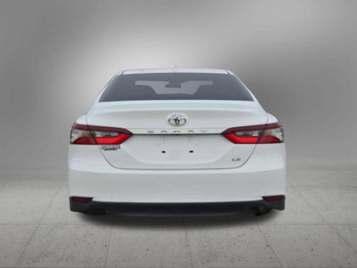 White 2022 Toyota Camry LE