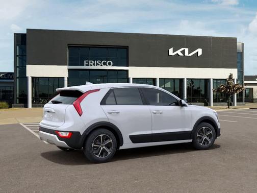 White 2026 Kia Niro LX