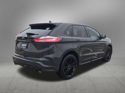 2021 Ford Edge ST-Line