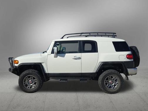 2014 Toyota FJ Cruiser Base