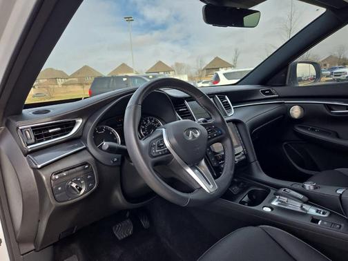 2025 INFINITI QX50 SPORT
