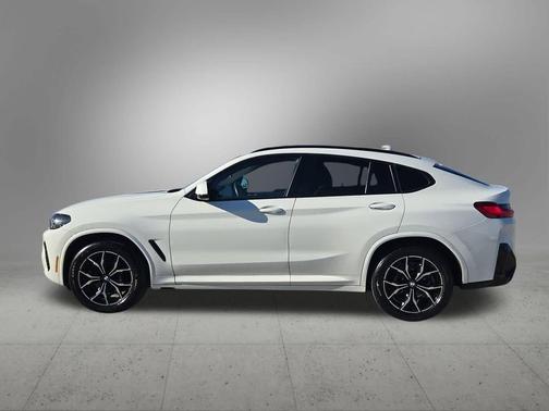 2023 BMW X4 xDrive30i
