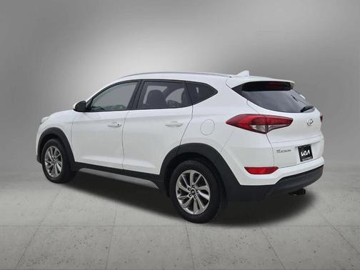 Dazzling White 2018 Hyundai TUCSON SEL