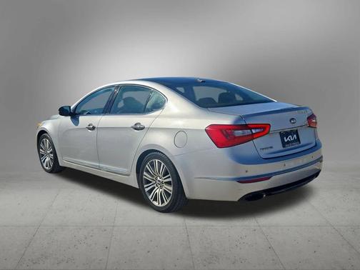 2016 Kia Cadenza Premium