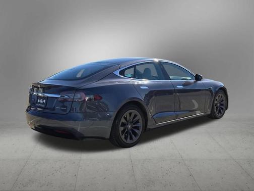 2020 Tesla Model S Long Range Plus