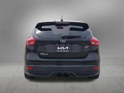 Tuxedo Black 2015 Ford Focus ST Base
