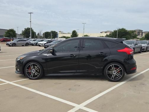 Tuxedo Black 2015 Ford Focus ST Base