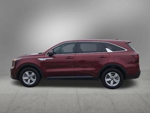 2025 Kia Sorento LX