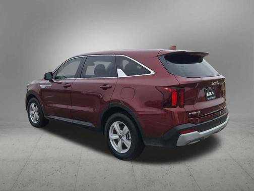 2025 Kia Sorento LX
