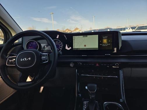 2023 Kia Carnival EX