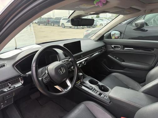 Crystal Black Pearl 2022 Honda Civic Touring
